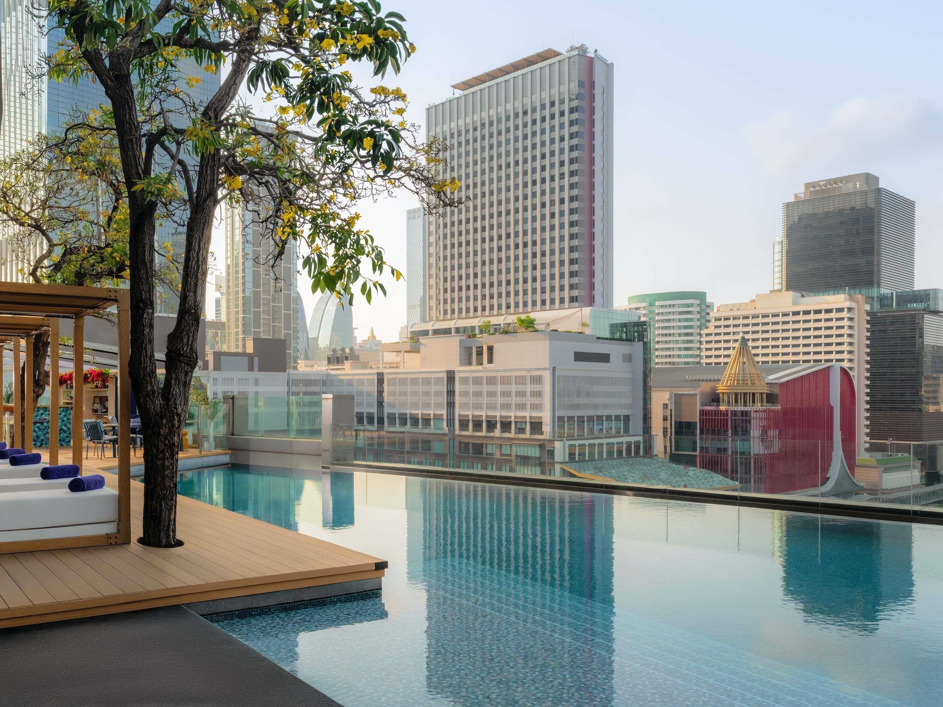 Hồ bơi ngoài trời 