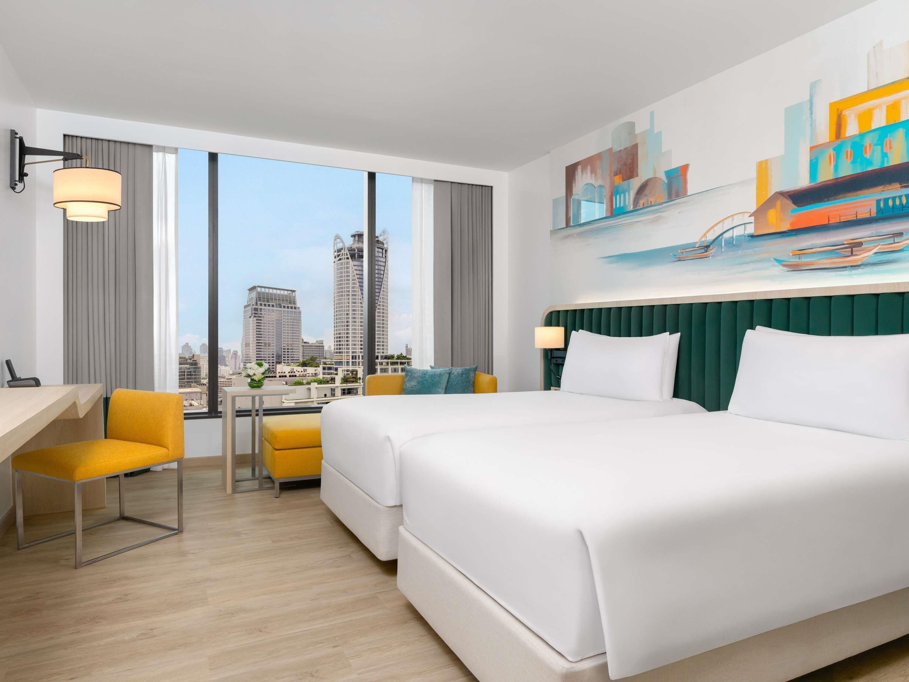 Quarto executivo, 2 camas de solteiro, vista para o parque (Lounge Access) | Cofres nos quartos, escrivaninha, espaço de trabalho para notebook