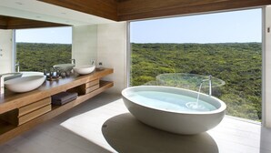 Designer toiletries, heated floors - Arthur's Palace Off the Strip 12 (Région Test)