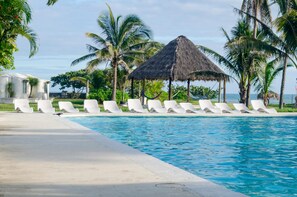 Piscina all'aperto, ombrelloni da piscina