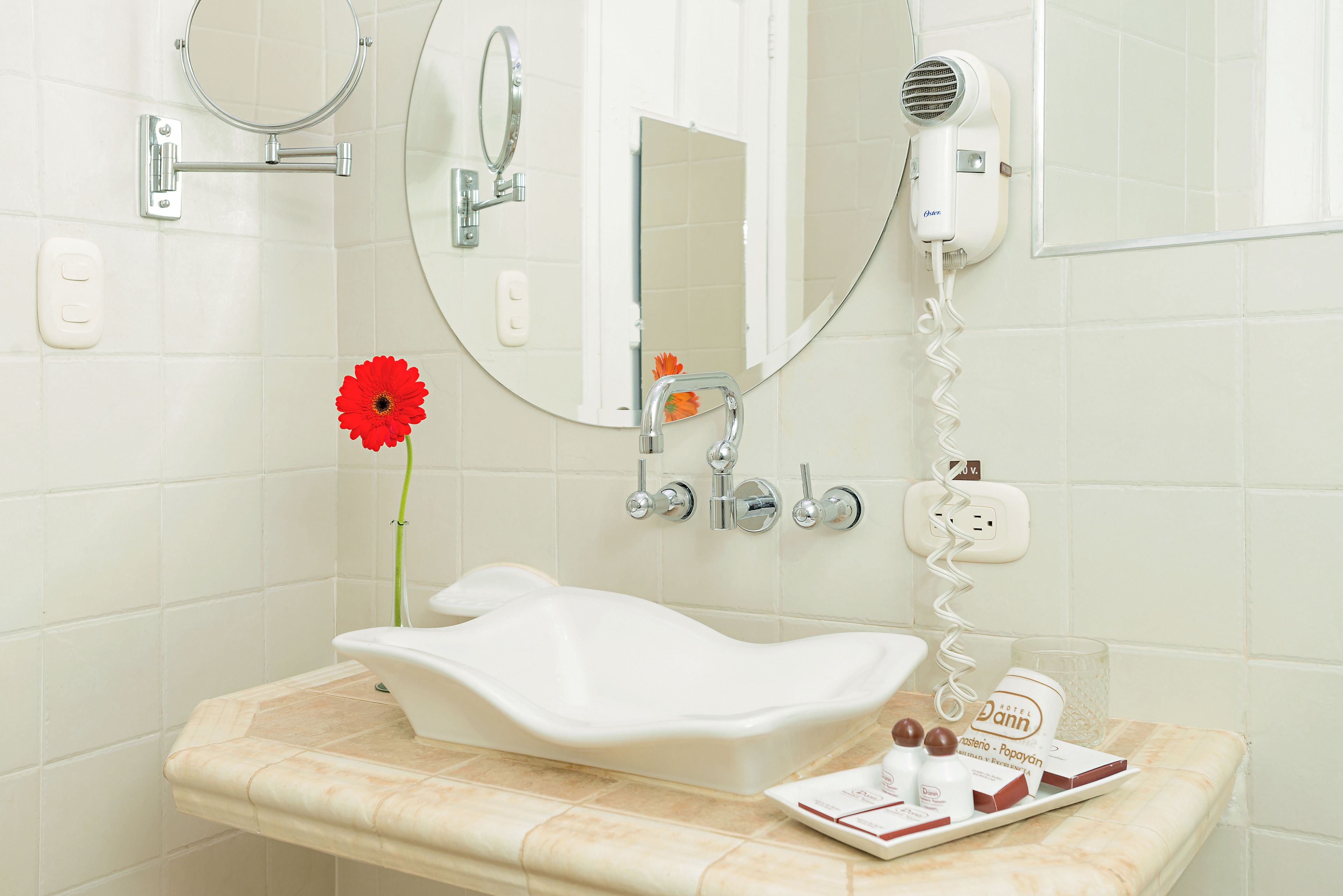 shower, rainfall showerhead, free toiletries, hair dryer