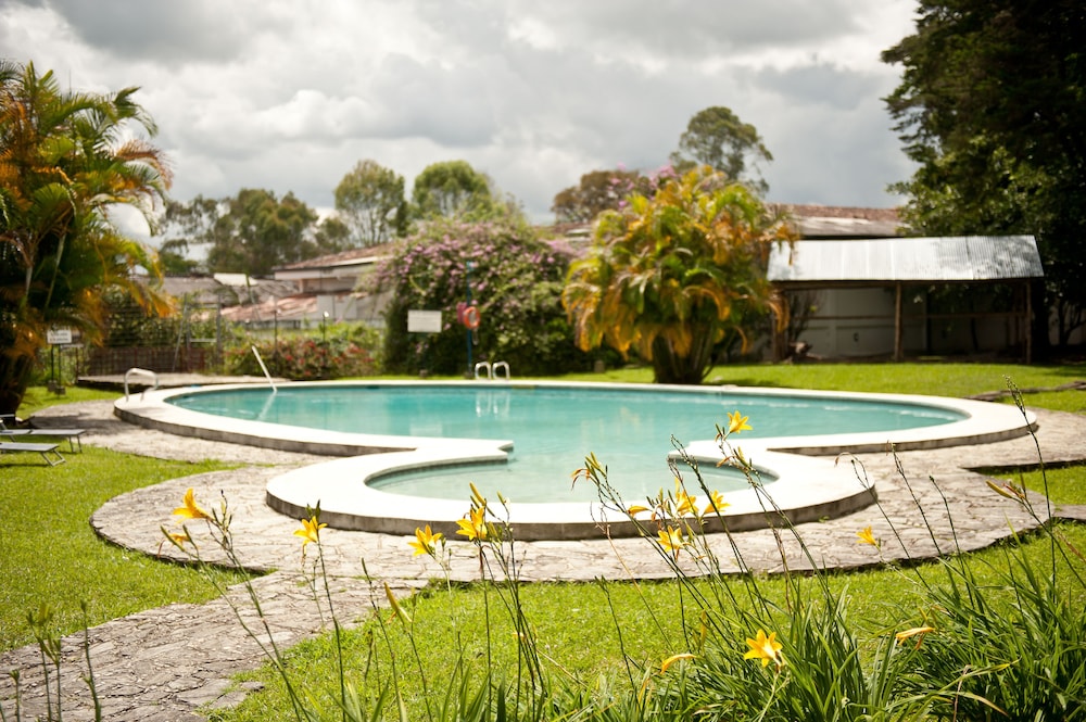 Hotel Dann Monasterio by null