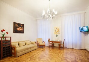 Suite, 1 Bedroom | Living room | LED TV, DVD player - Renaissance Suites Odessa (Odesa)