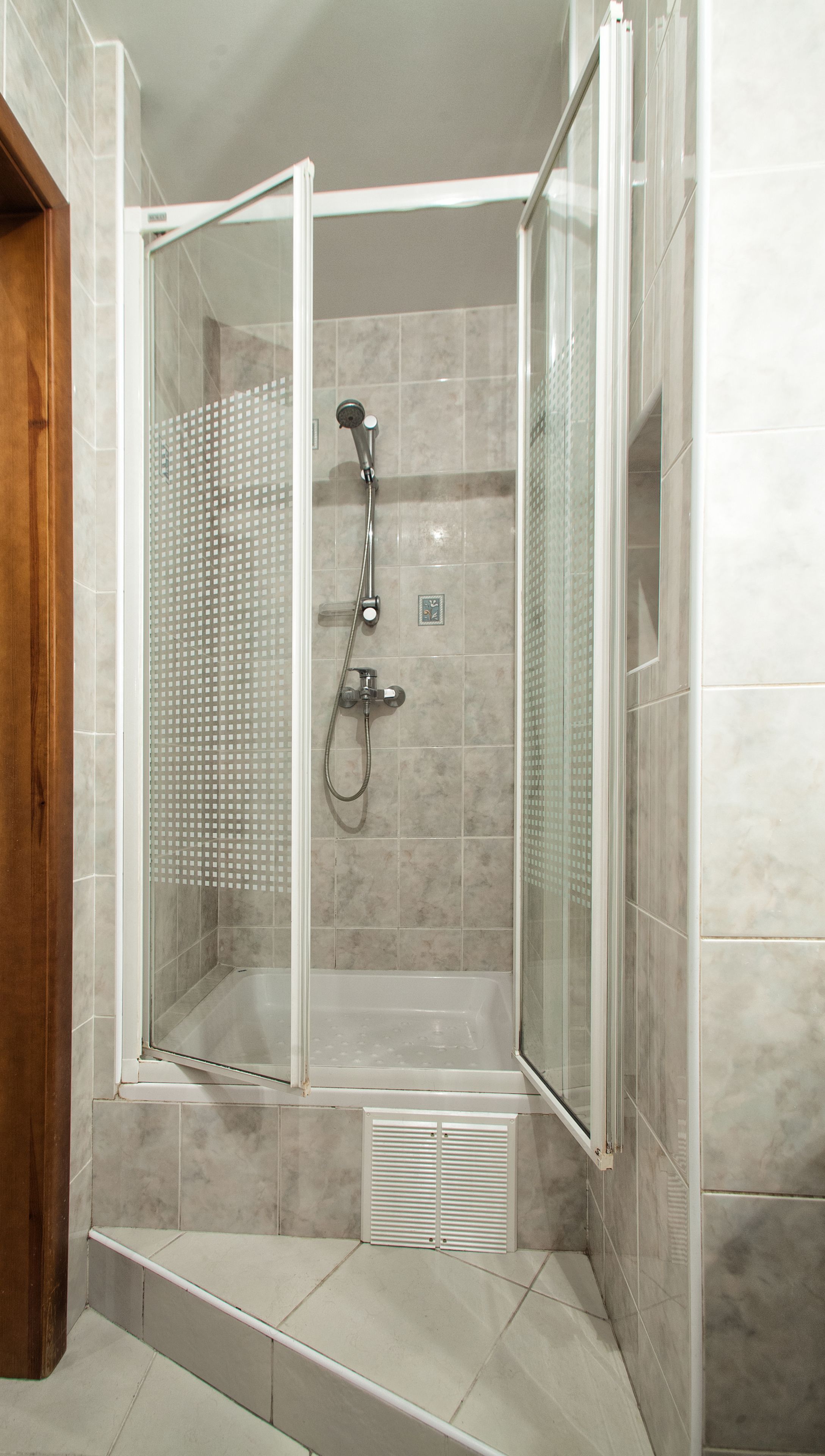 Suite, 1 Bedroom | Pancuran Bilik Mandi