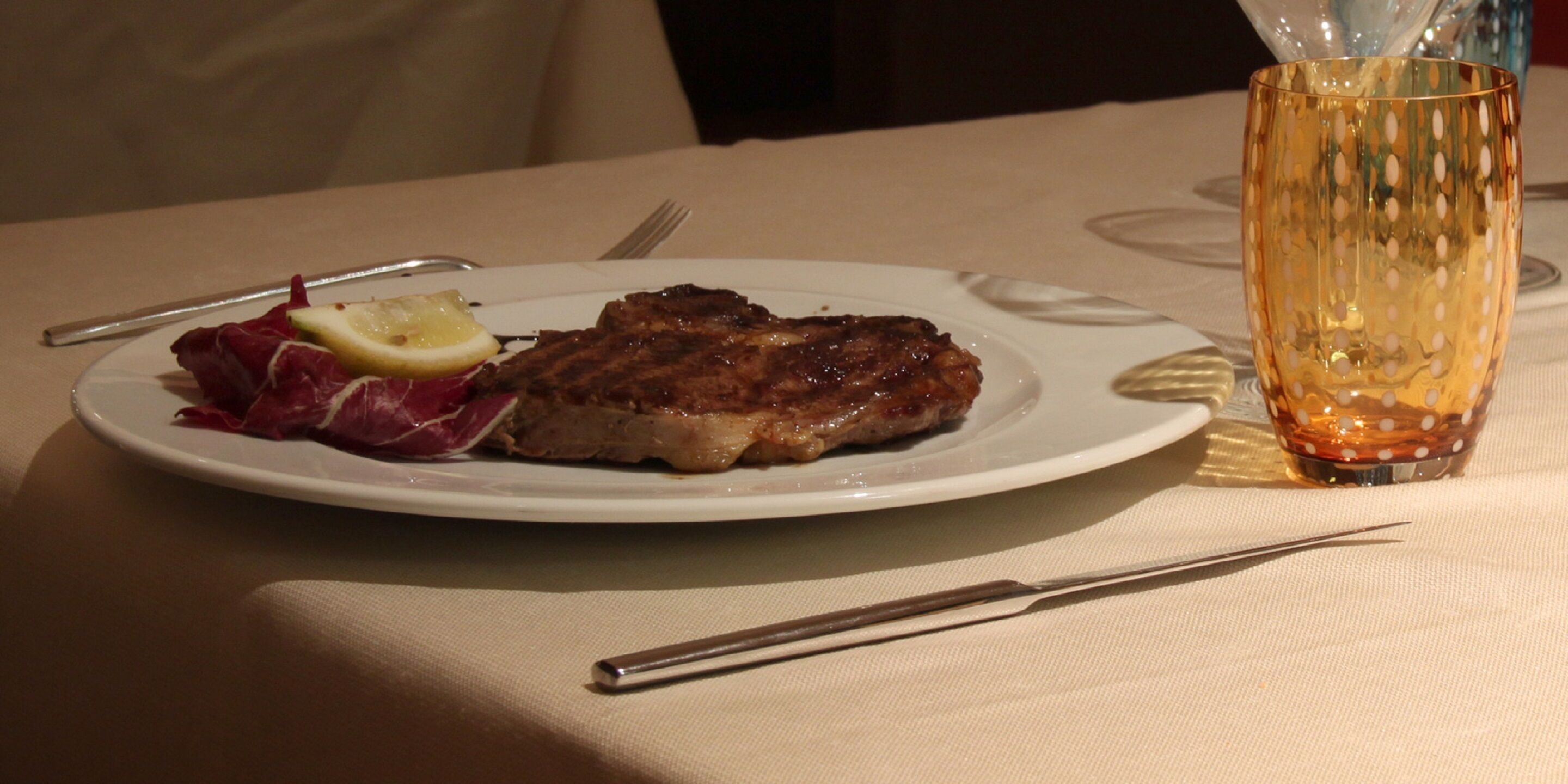 lunch and dinner served, italian cuisine