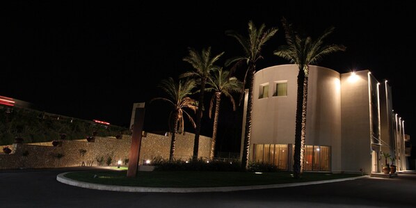 Front of property – evening/night