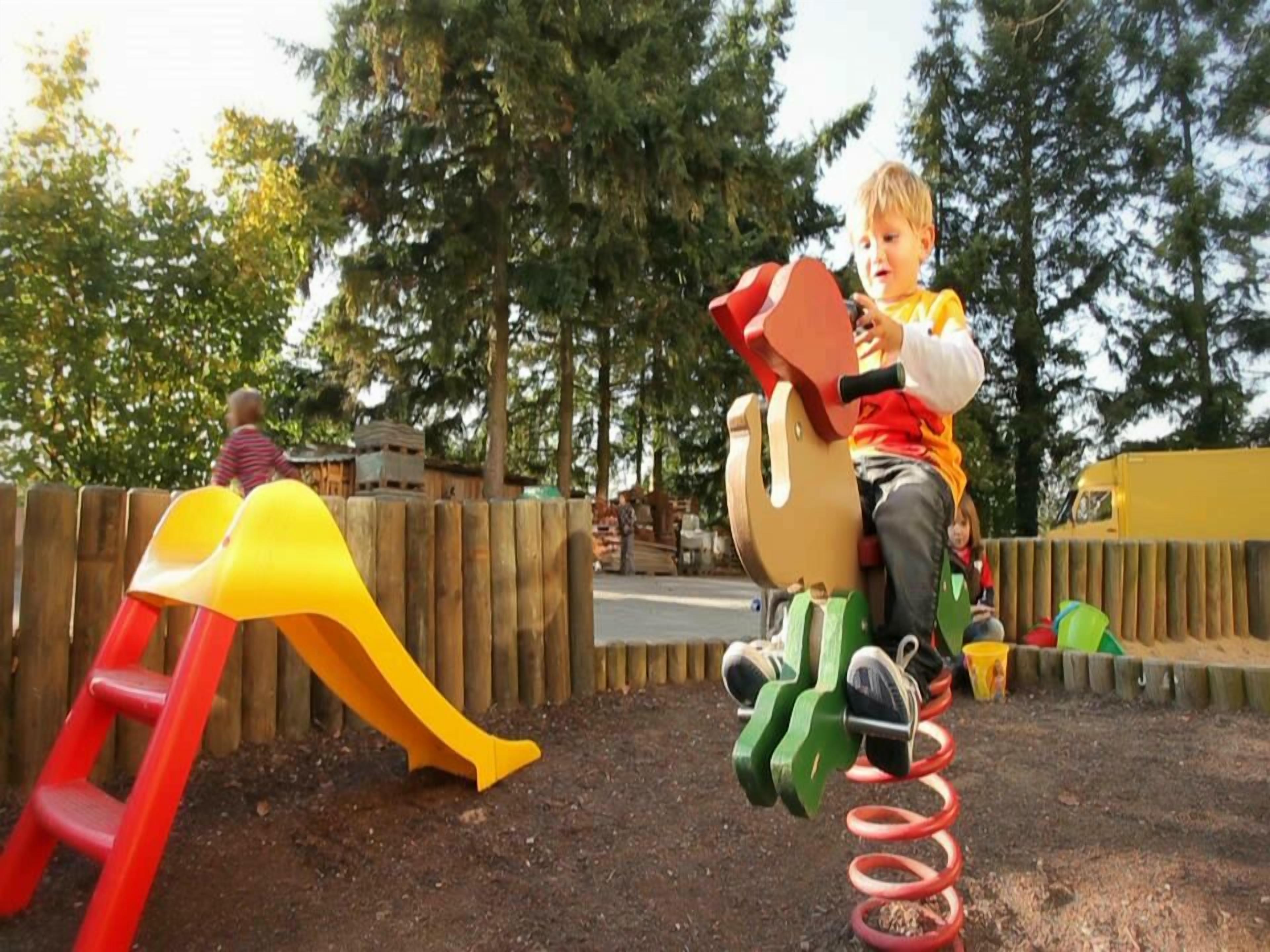 children’s play area – outdoor