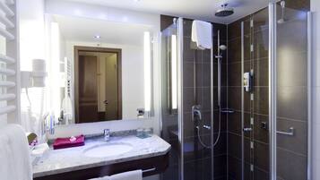 1 Schlafzimmer, hochwertige Bettwaren, Pillowtop-Betten