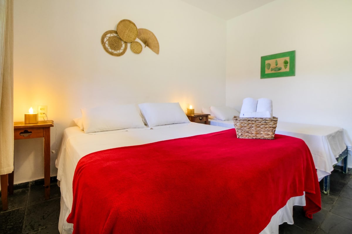 Minibar, laptop workspace, WiFi (free), bed sheets