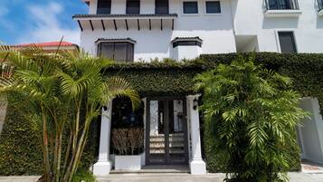 Facciata della struttura