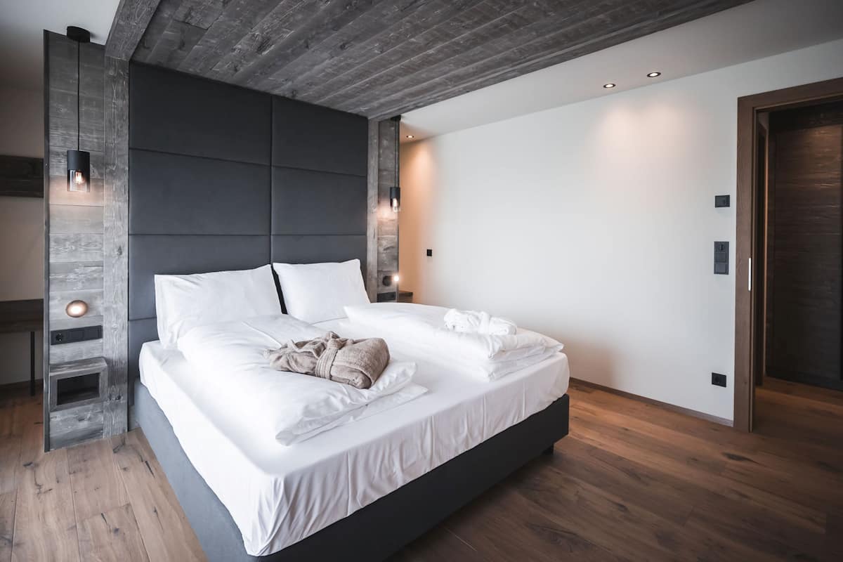 Exclusief appartement, 1 slaapkamer, uitzicht op vallei, tuin | 1 slaapkamer, hypoallergeen beddengoed, een kluis op de kamer