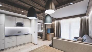 Exclusive-lejlighed - 1 soveværelse - bjergudsigt - ved pool | Privat køkken | Køleskab/fryser i fuld størrelse, mikrobølgeovn, espressomaskine