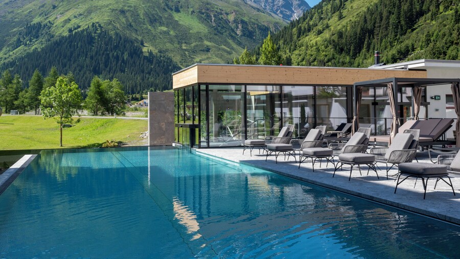 DAS VIER Sport,- und Wellnesshotel