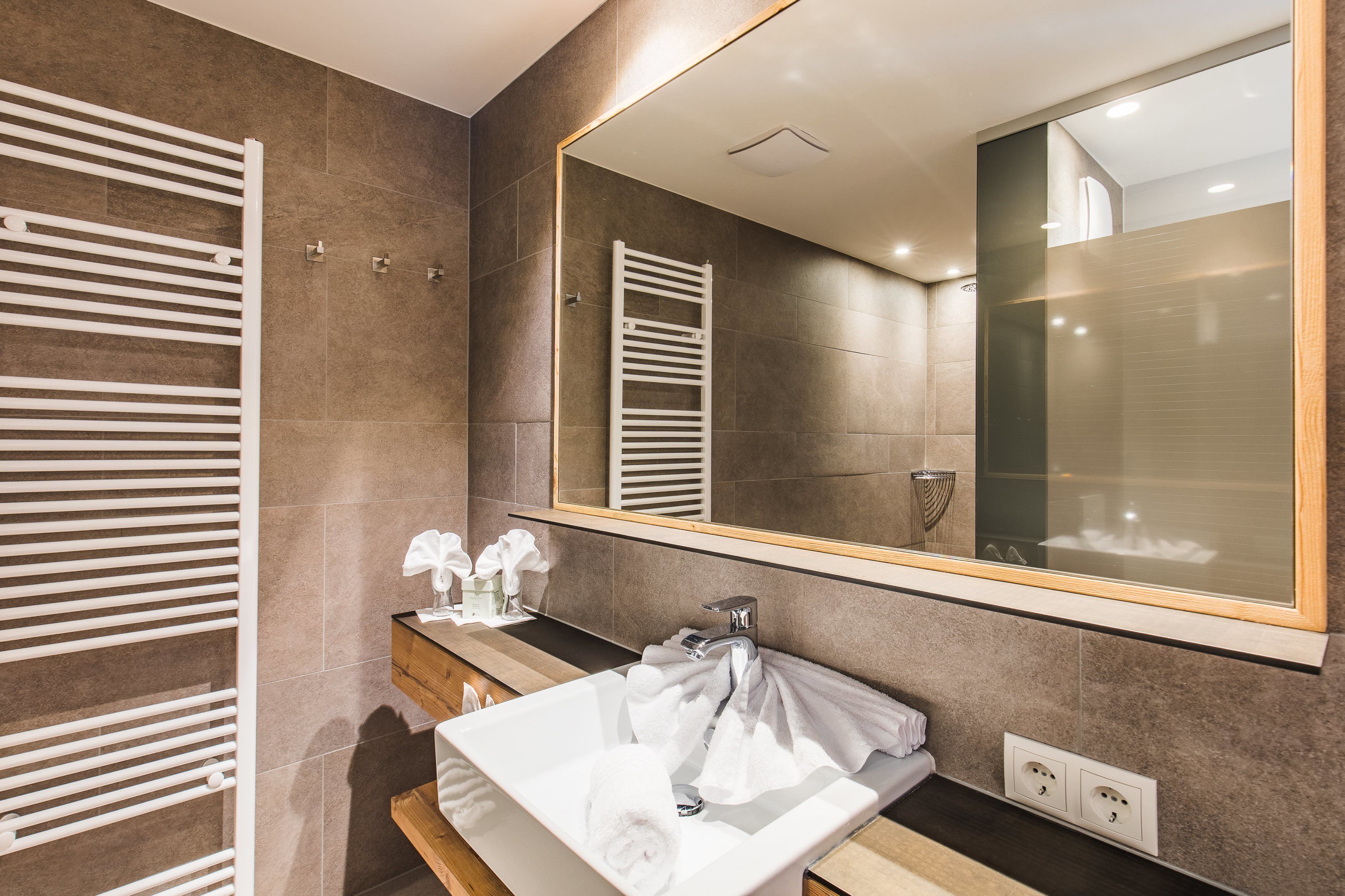 suite | bathroom | hair dryer, bathrobes, towels