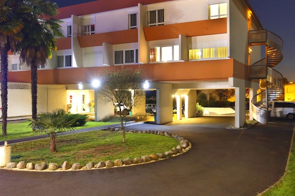 Façana frontal de l'allotjament