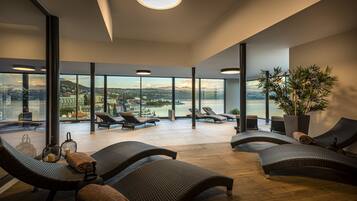 BehandlungsrĂ€ume fĂŒr Paare, Sauna, Whirlpool, TĂŒrkisches Bad/Hamam