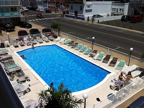 Alberca al aire libre por temporada 