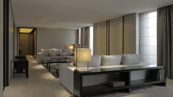 1 bedroom, premium bedding, down comforters, minibar