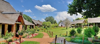 African Hills Safari Lodge & Spa