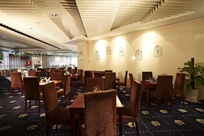 Café da manhã (CNY 36 por pessoa)