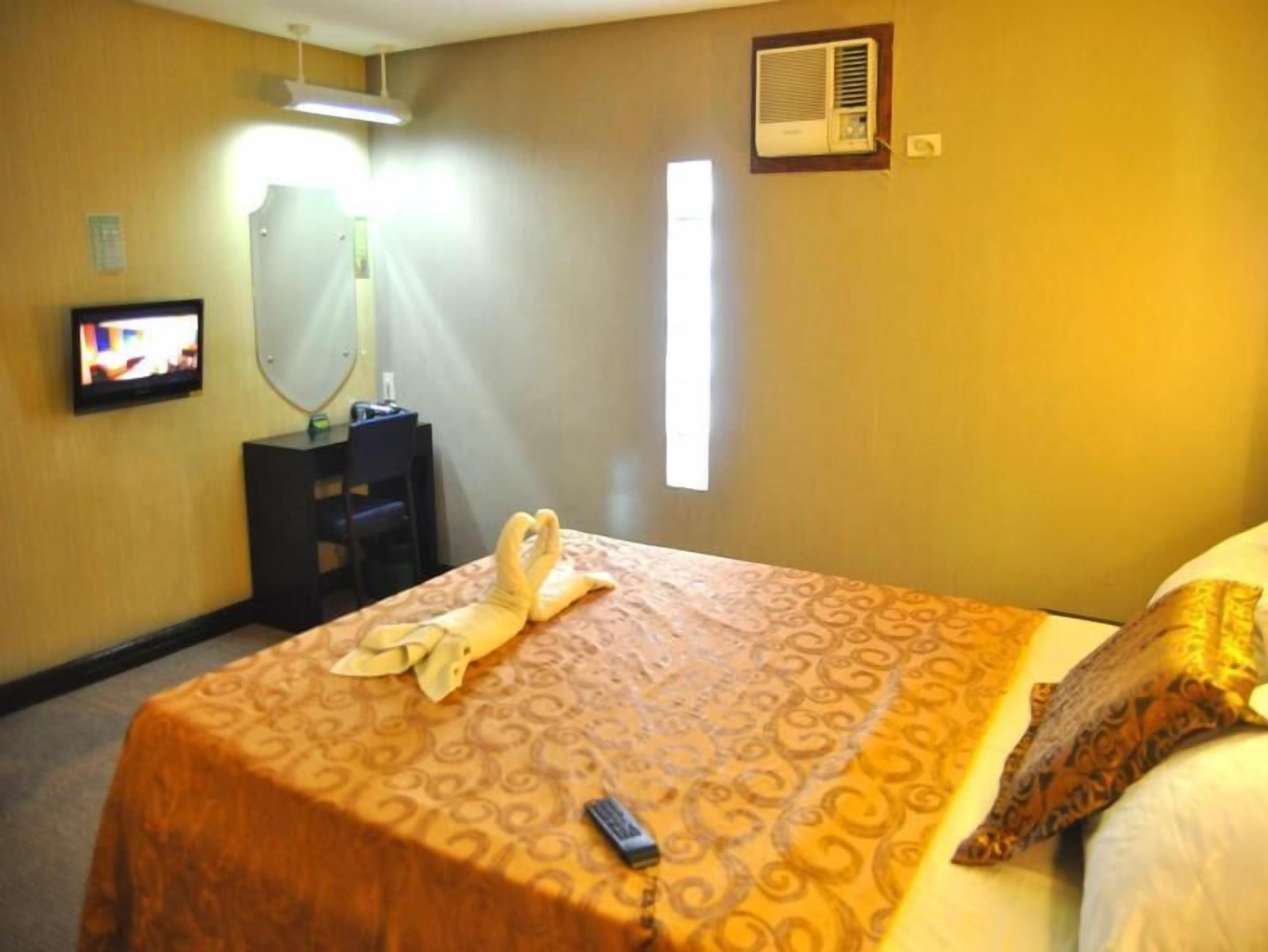 Safe på rommet, ekstrasenger (mot et tillegg) og wi-fi (inkludert)