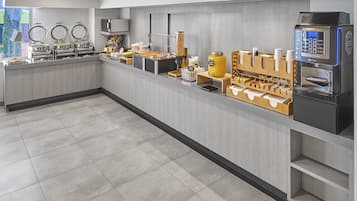 Petit déjeuner continental compris tous les jours