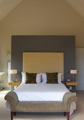 1 bedroom, premium bedding, minibar, in-room safe - Four Rosmead (Cape Town)