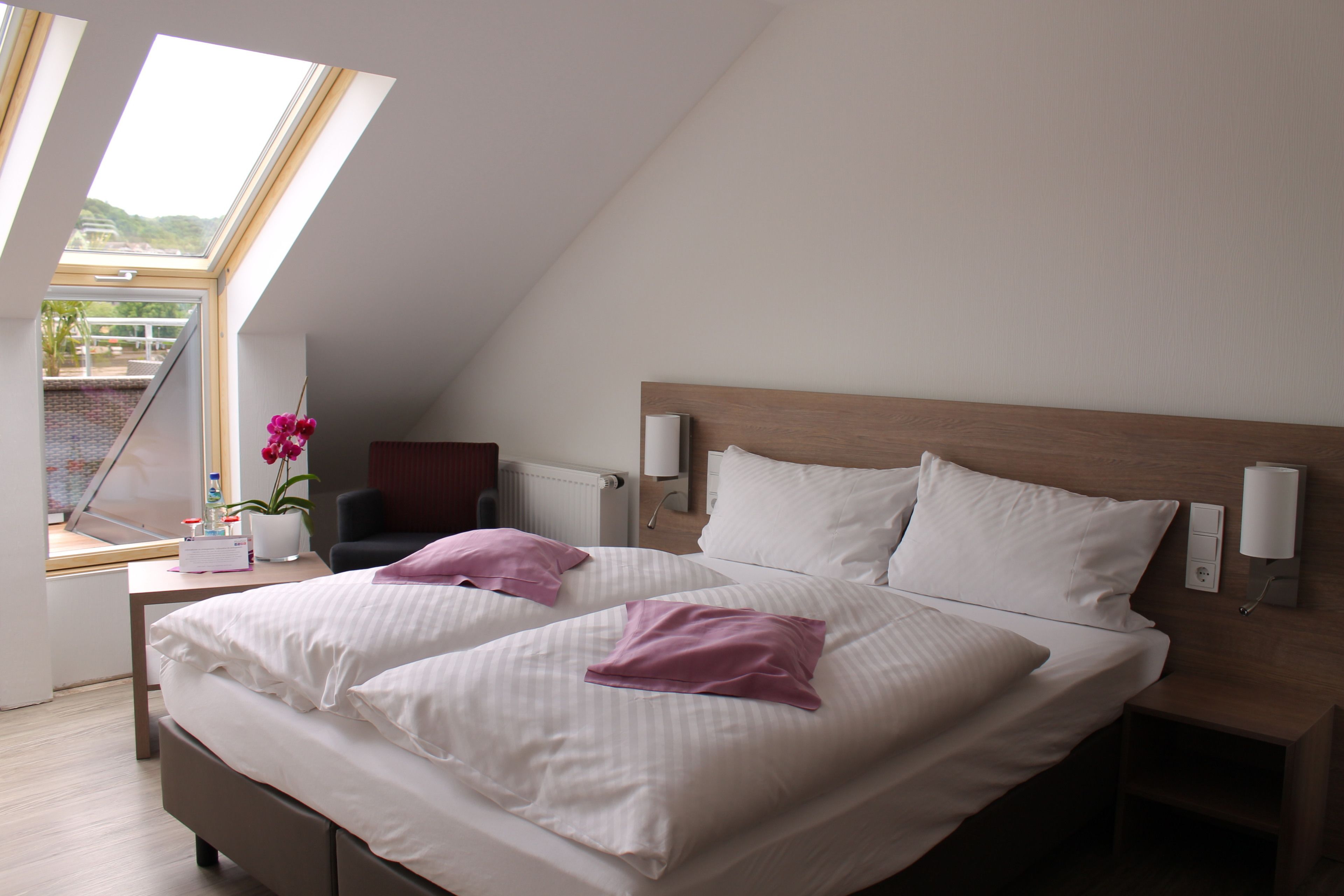 comfort double room, river view (roof terrace) | 1 bedroom, premium bedding, desk, blackout curtains