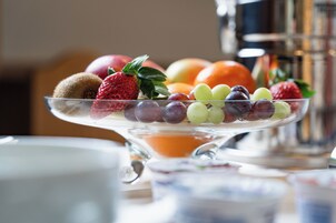 Café da manhã continental todos os dias mediante uma taxa