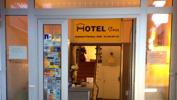 Interior entrance - Hotel Oase (Hamburg)