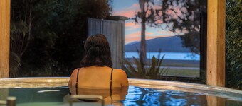 Tasman Holiday Parks - Te Anau