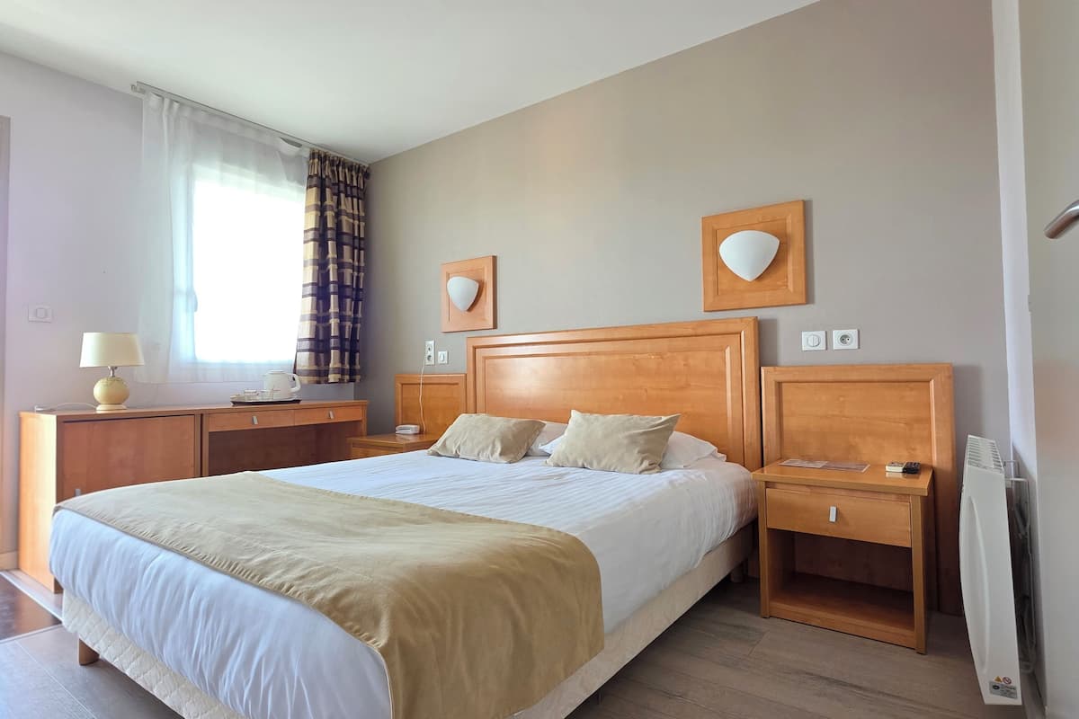 Chambre Confort Double ou avec lits jumeaux
