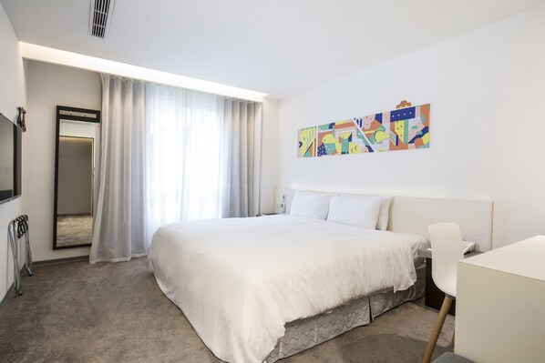 Deluxe Twin Room, 2 Twin Beds (washlet toilet) | 1 bedroom, premium bedding, down comforters, minibar