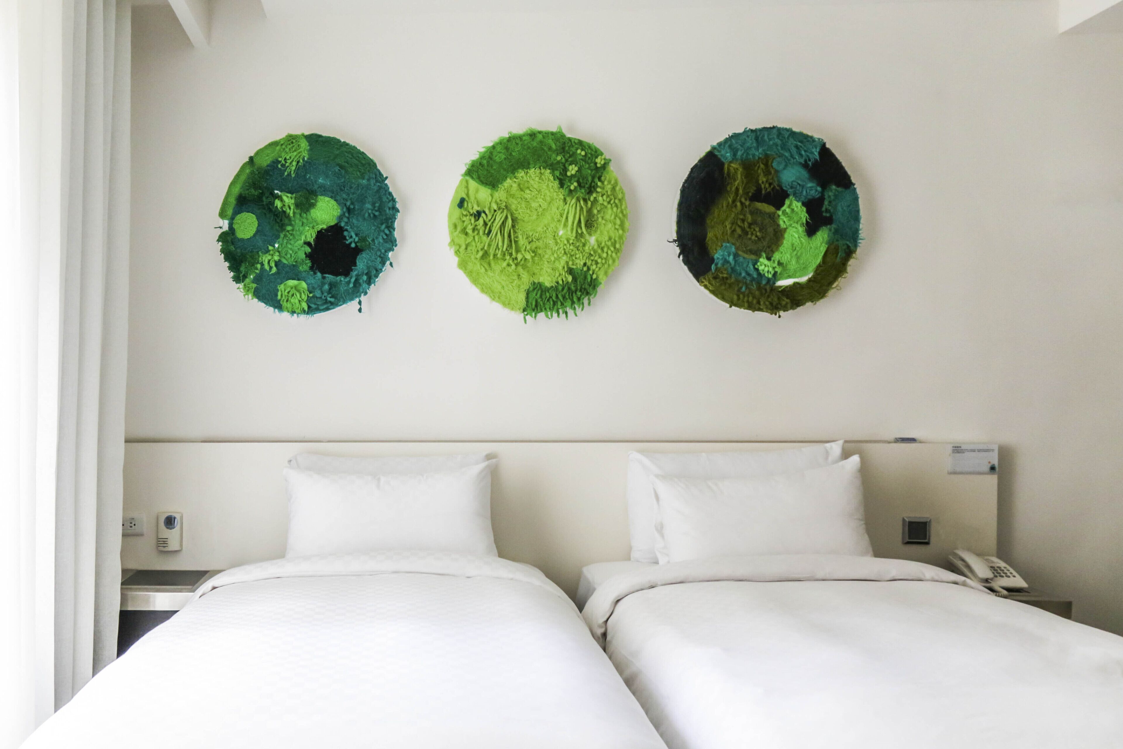 deluxe twin room, 2 single beds (washlet toilet) | 1 bedroom, premium bedding, down duvets, minibar