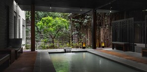 ينابيع ساخنة