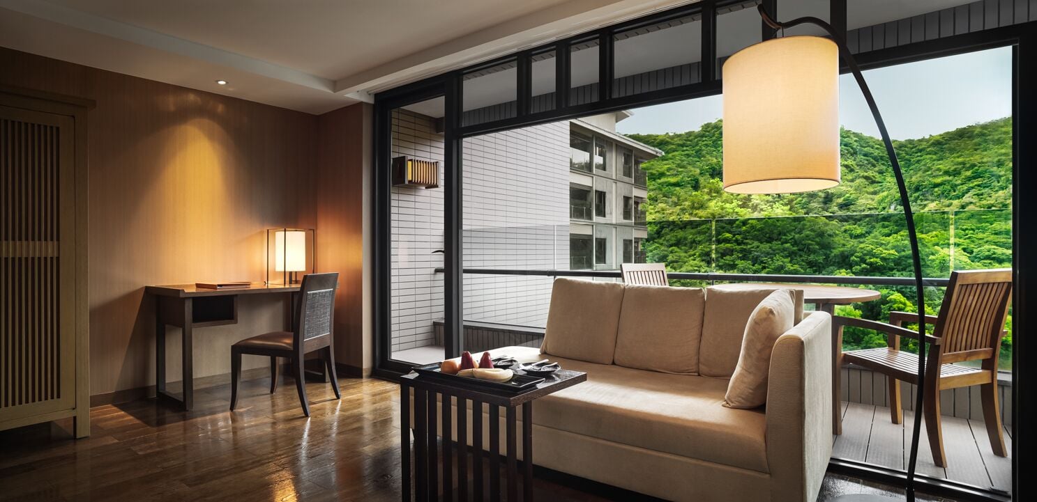 you-ya suite | living area | 42-inch plasma tv with cable channels, tv