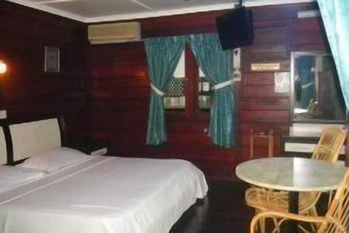 Chalet, Garden View (Standard)
