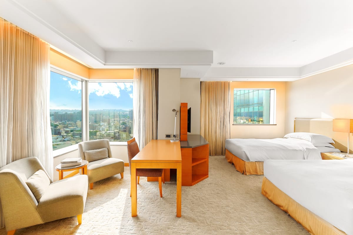 deluxe twin room, 2 single beds | premium bedding, down duvets, pillow-top beds, in-room safe