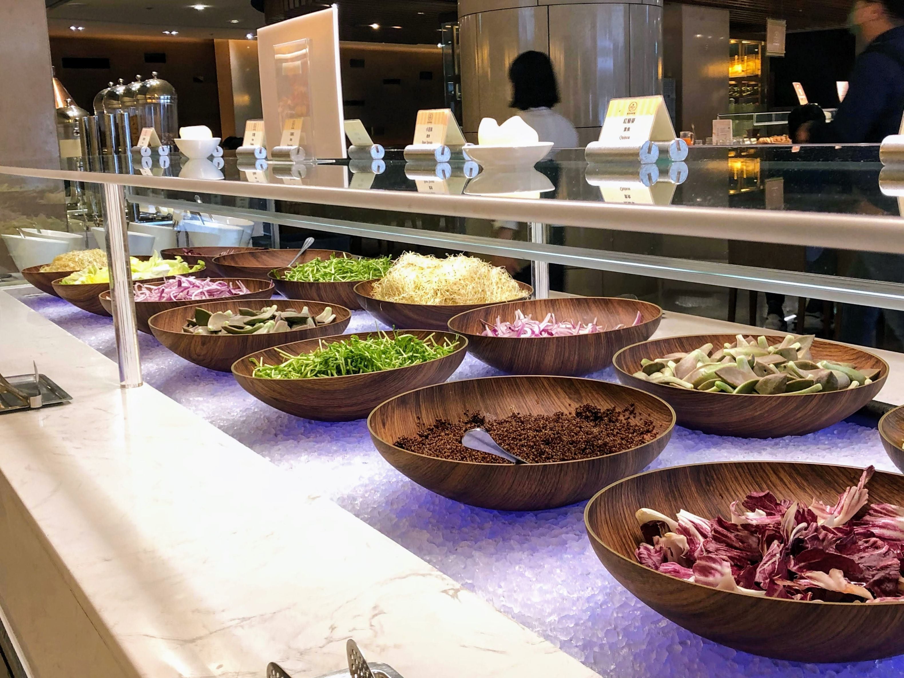 daily self-service breakfast (twd 680 per person)