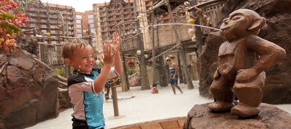 3 outdoor pools, cabanas (surcharge), pool umbrellas - Aulani, A Disney Resort & Spa (Kapolei)