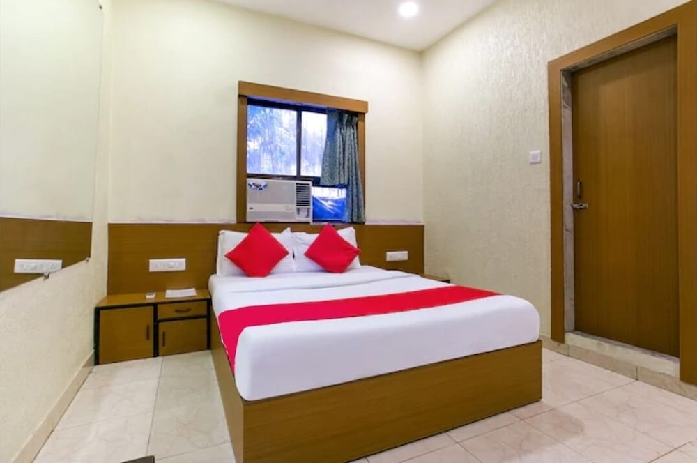 Red Palm Residency by null