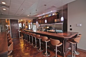 Bar (en la propiedad)