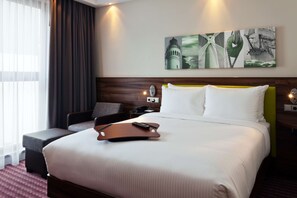 Room, 1 Queen Bed | In-room safe, soundproofing, iron/ironing board, free cots/infant beds - Hampton by Hilton Swinoujscie (Swinoujscie)