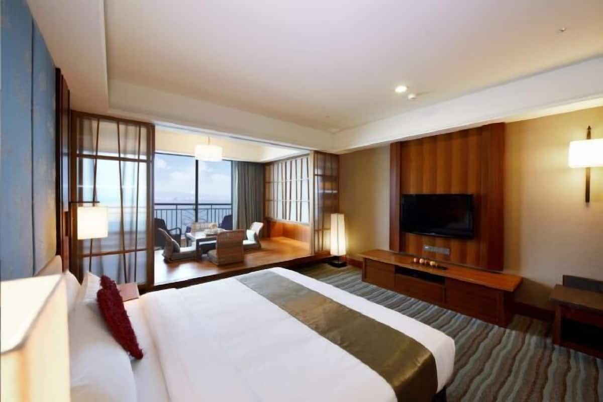 Minibar, in-room safe, blackout drapes, iron/ironing board