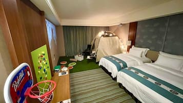 Superior Twin Room (2 Single Beds) | 1 bedroom, minibar, in-room safe, blackout drapes