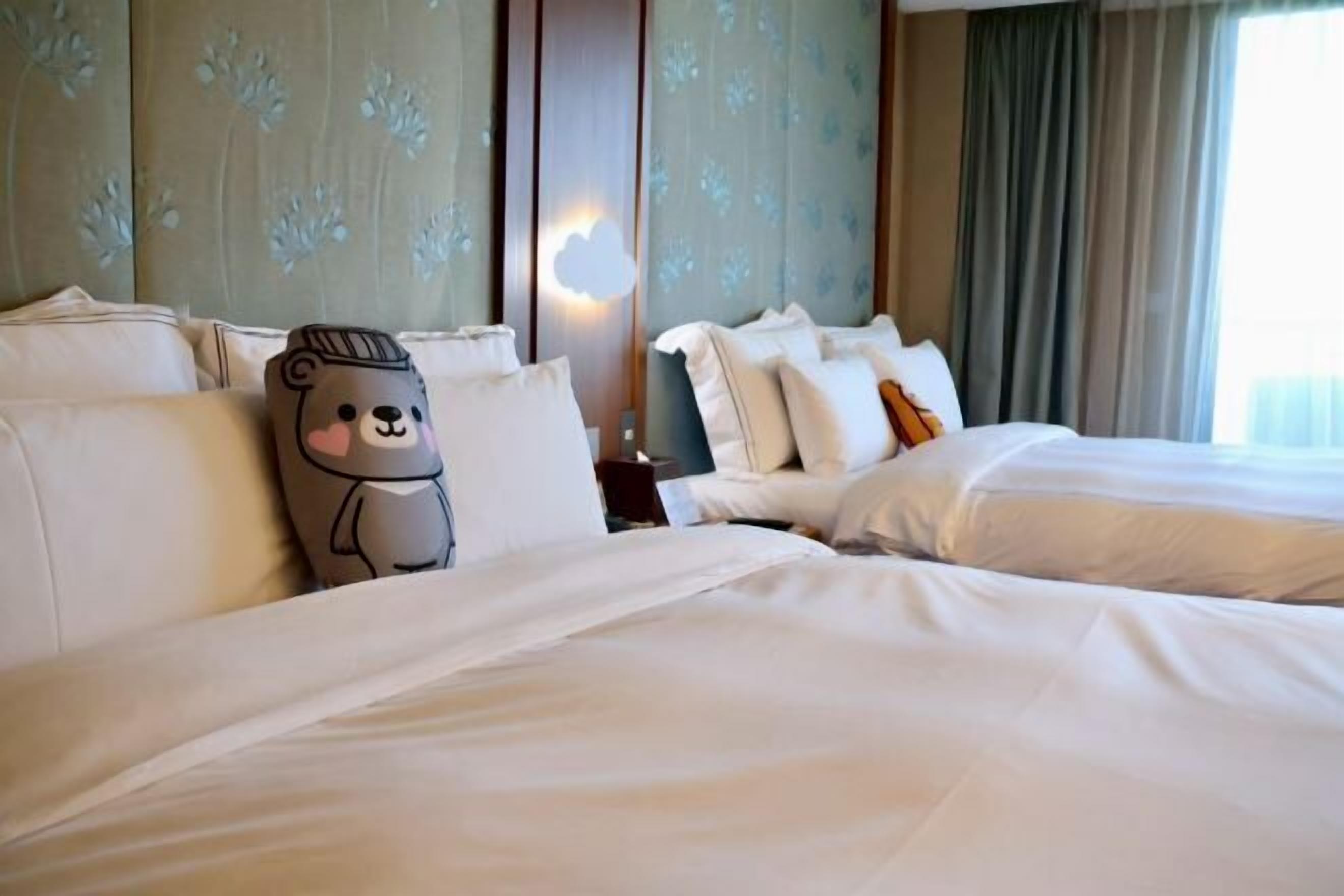 Minibar, in-room safe, blackout curtains, iron/ironing board