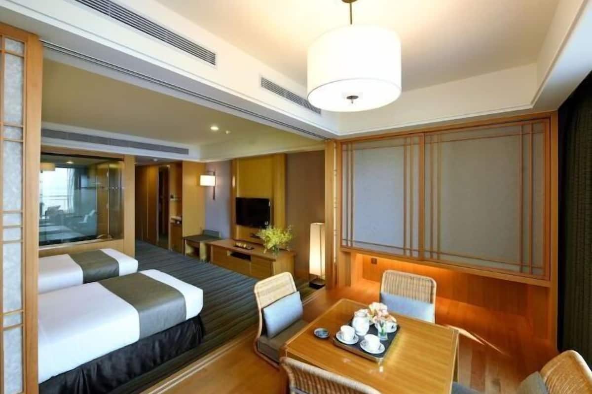 Minibar, in-room safe, blackout drapes, iron/ironing board