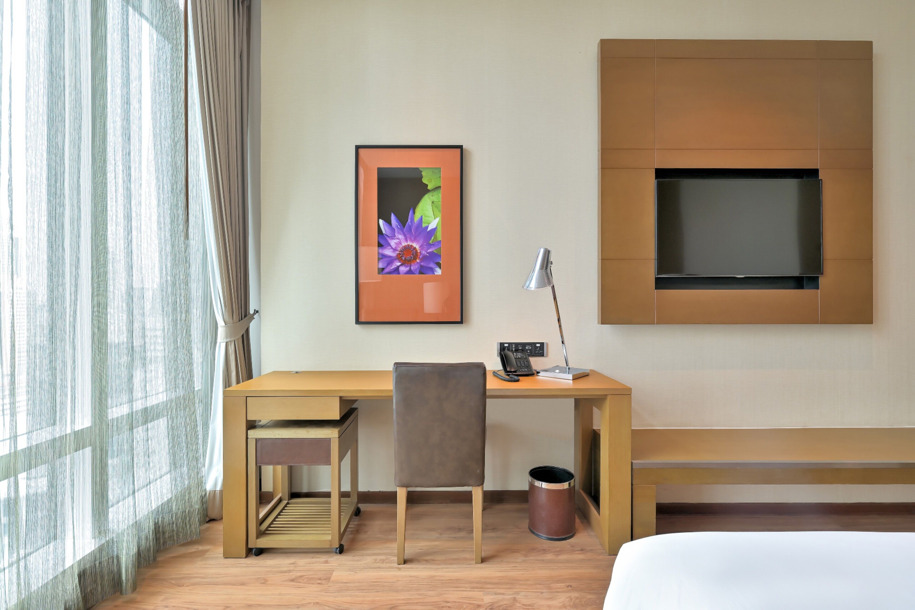 superior room | 1 bedroom, premium bedding, minibar, in-room safe