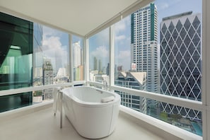 Free toiletries, hair dryer, bathrobes, slippers - Eastin Grand Hotel Sathorn Bangkok (Bangkok)
