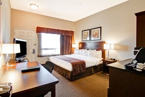 1 bedroom, desk, laptop workspace, blackout drapes